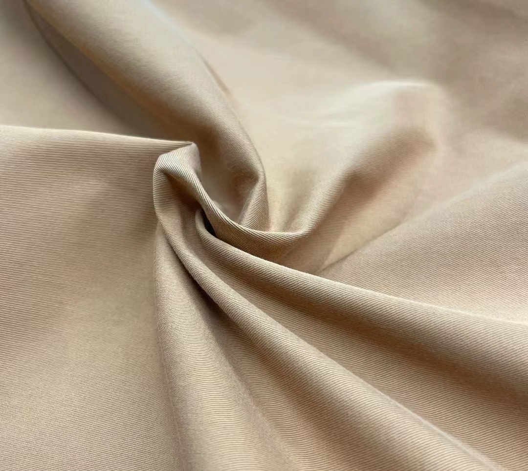 Exploring Common Woven Fabrics: Types, Characteristics, and Uses